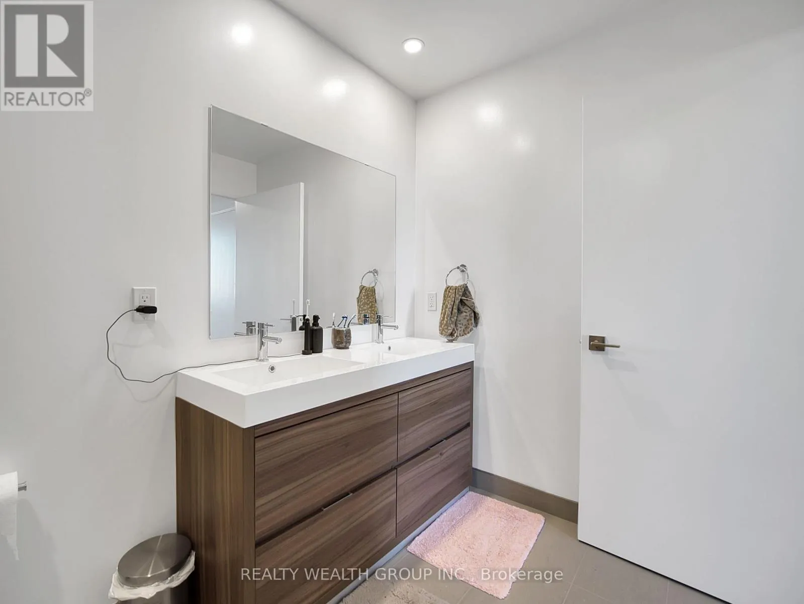 409 - 195 HUNTER STREET E