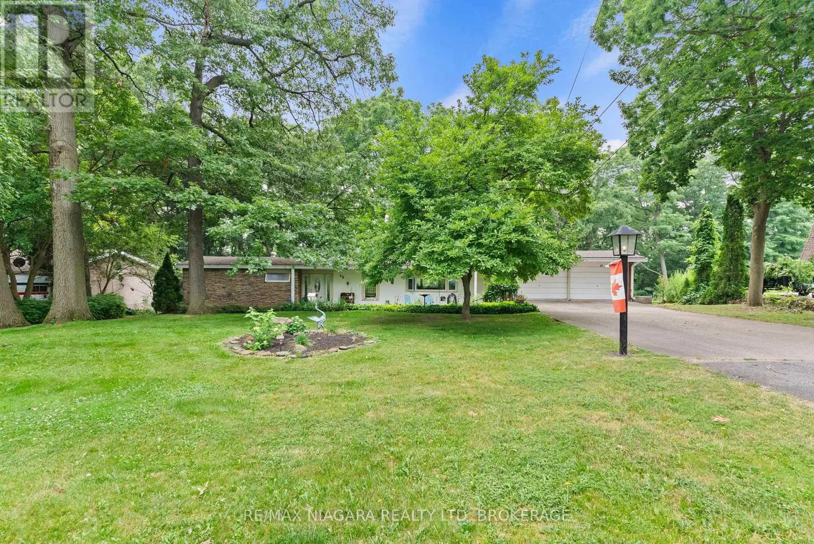 46 MELROSE DRIVE