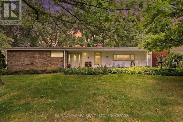 46 MELROSE DRIVE