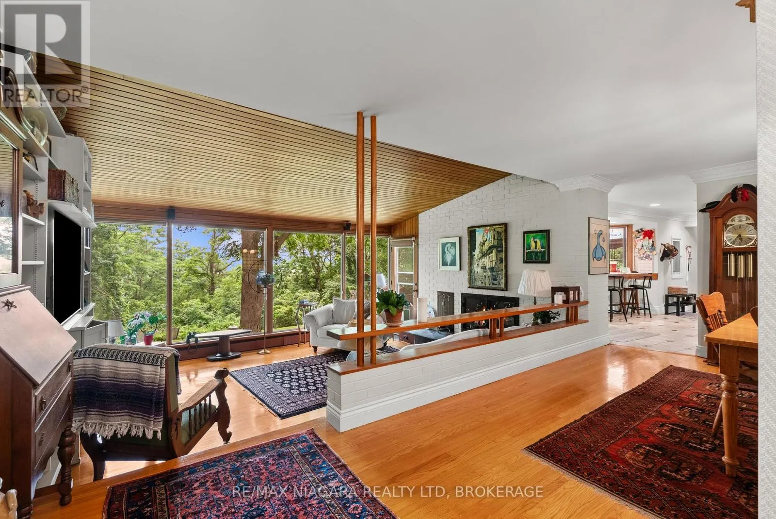 46 MELROSE DRIVE