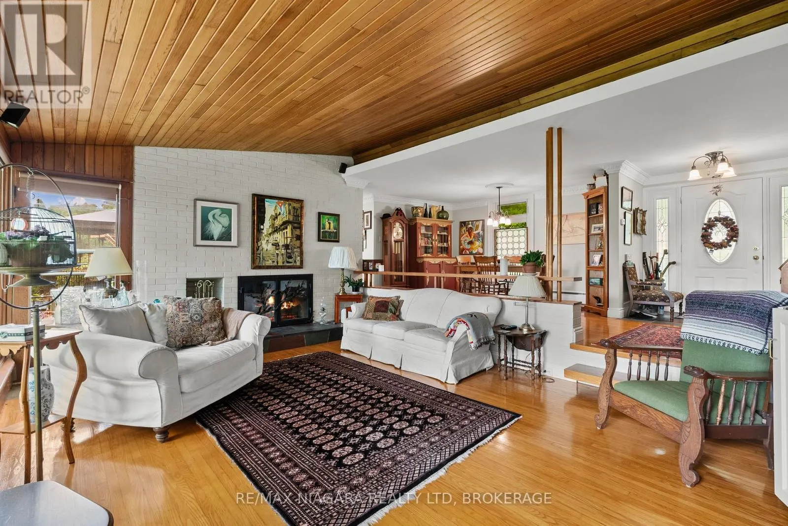 46 MELROSE DRIVE