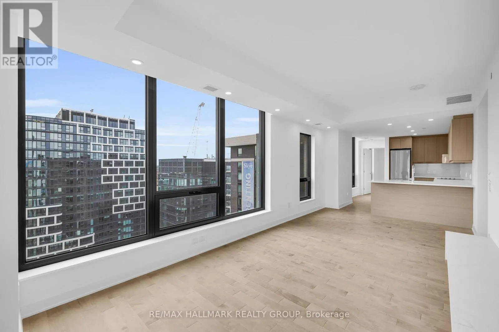 2604 - 340 QUEEN STREET