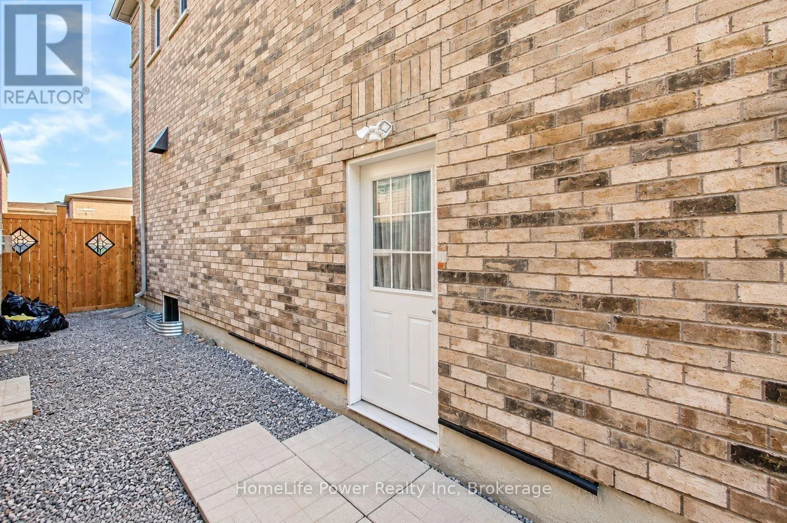 35 EBENEZER DRIVE