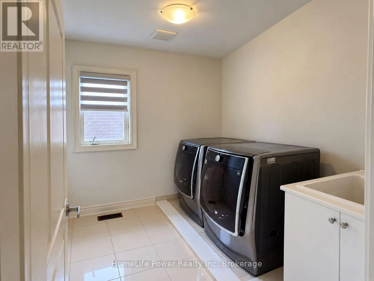 35 EBENEZER DRIVE