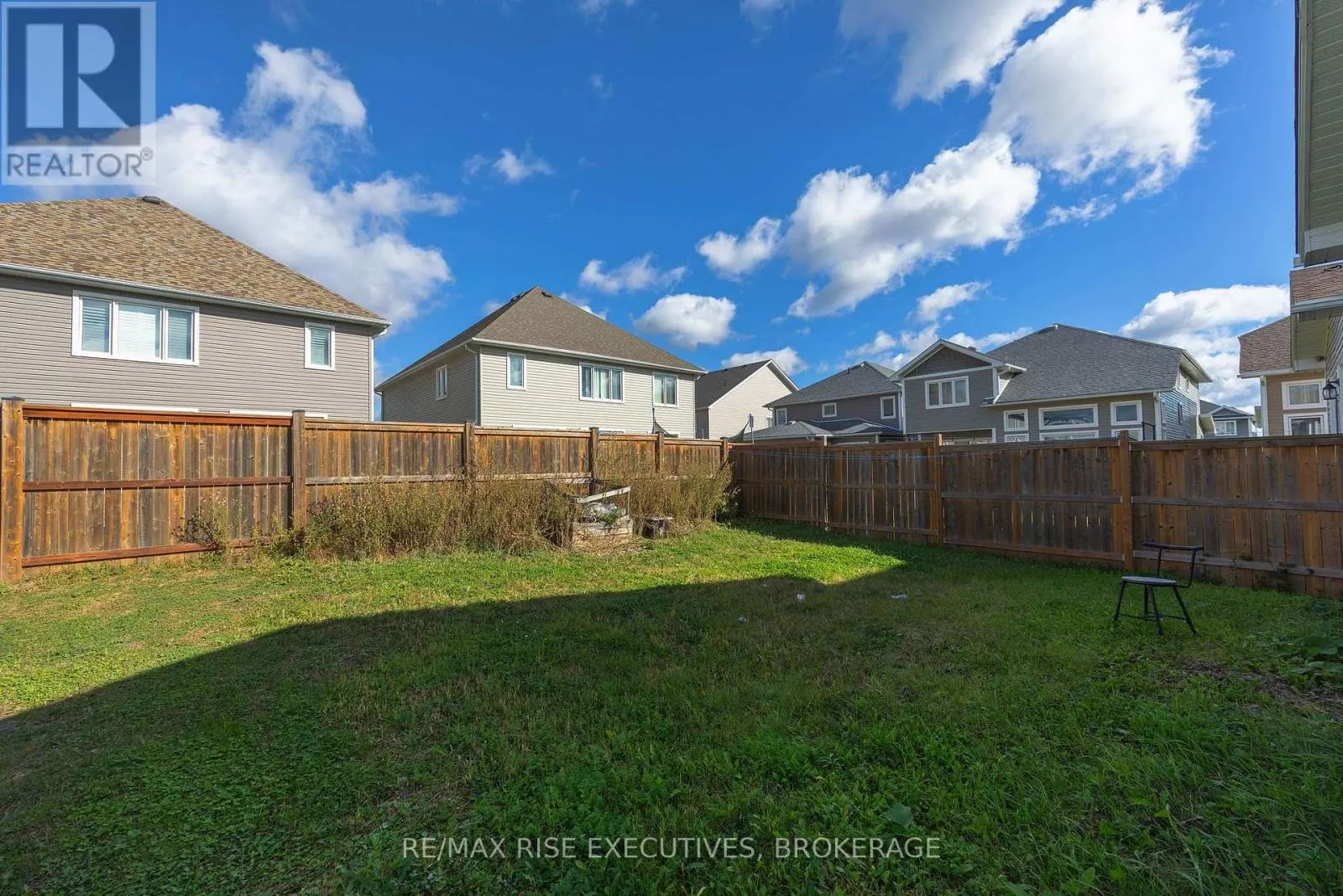 567 BETH CRESCENT