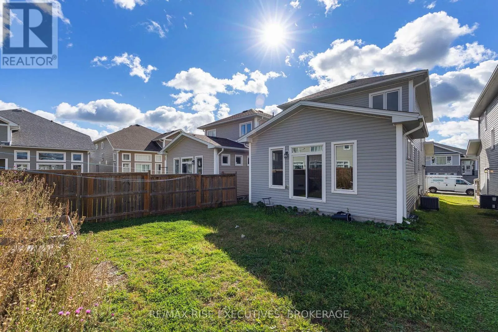 567 BETH CRESCENT