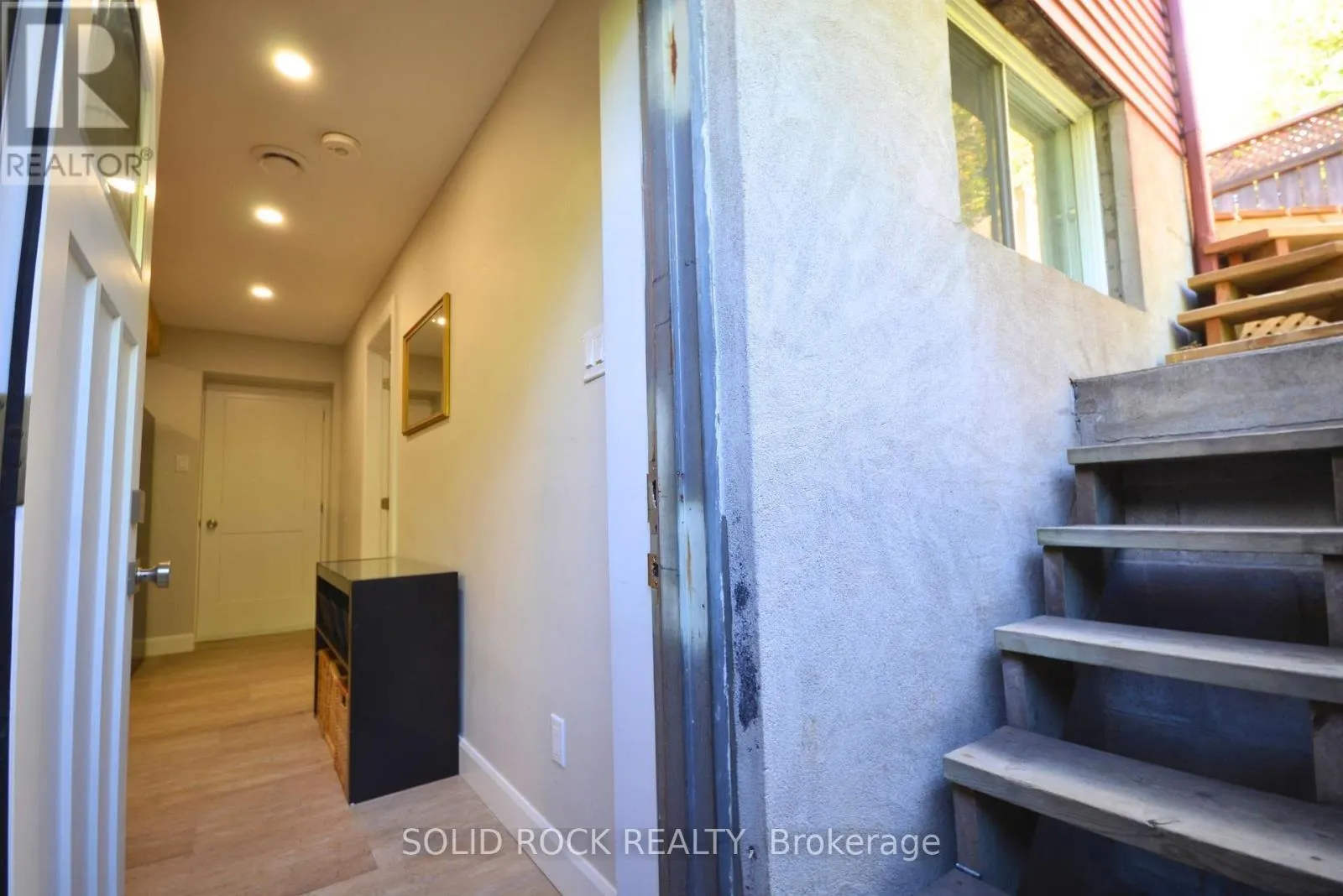 B - 1441 EDGECLIFFE AVENUE