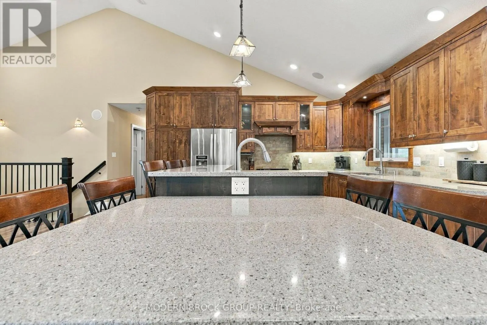 204 COUNTY RD 5 ROAD
