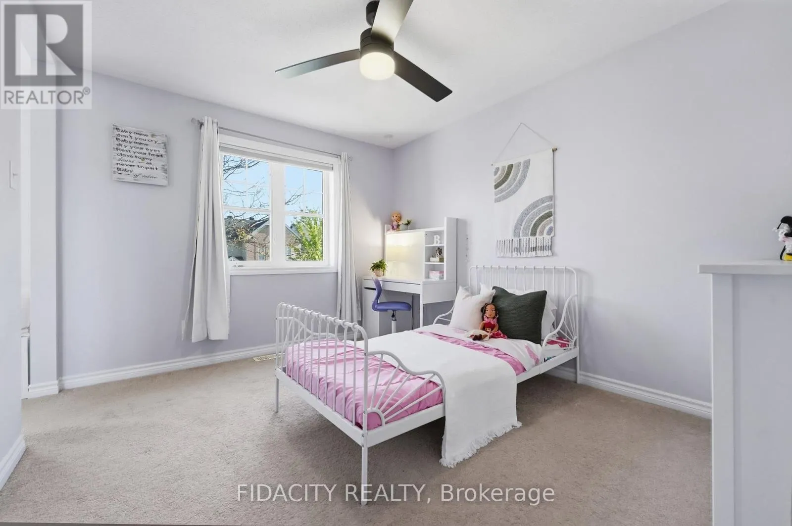 206 MISTRAL WAY