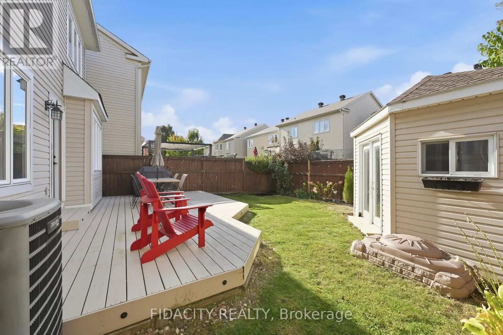 206 MISTRAL WAY