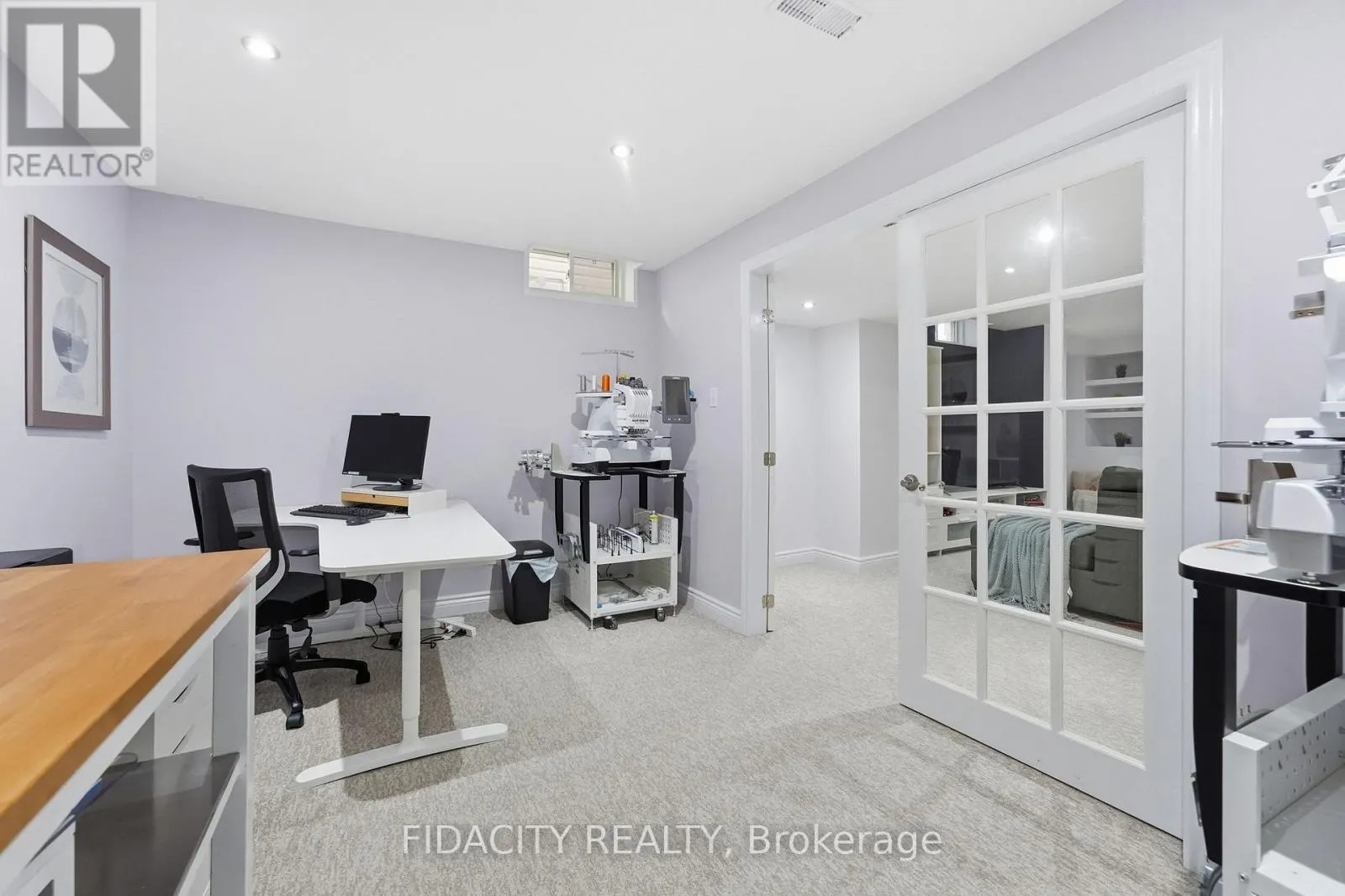 206 MISTRAL WAY