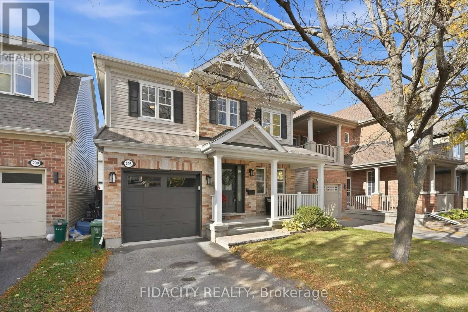 206 MISTRAL WAY