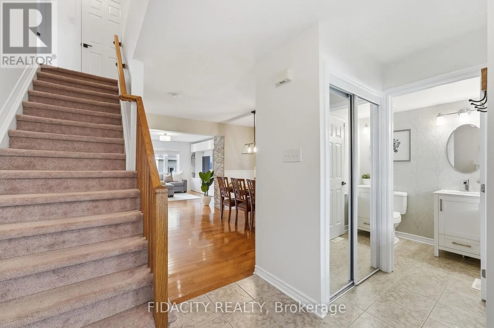 206 MISTRAL WAY