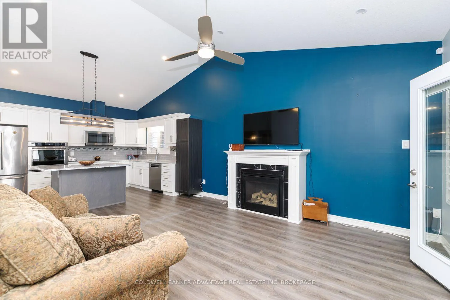 285 SOUTH PELHAM ROAD