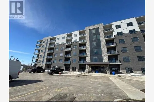 312 - 1000 LACKNER PLACE