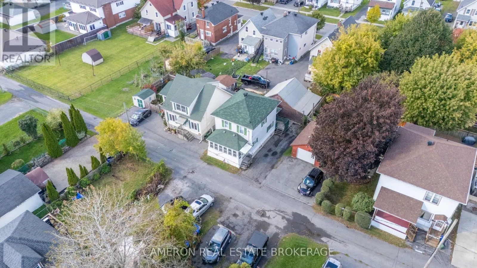 10 PINE LANE