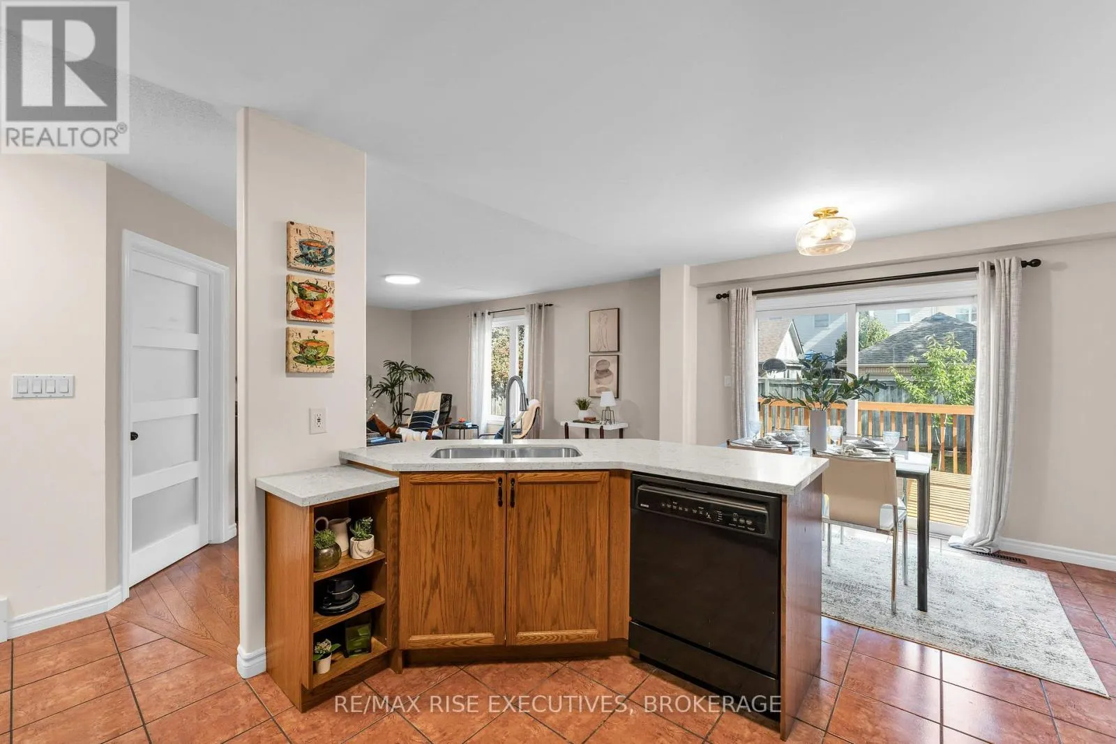 370 COOKE CRESCENT