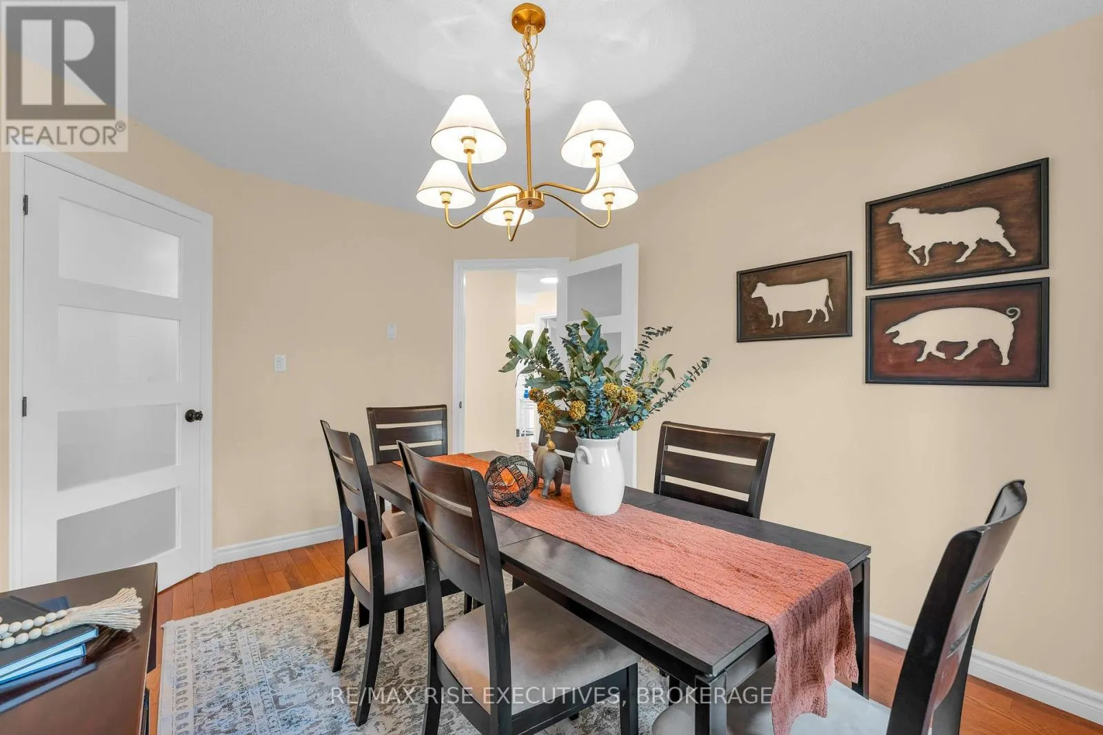 370 COOKE CRESCENT