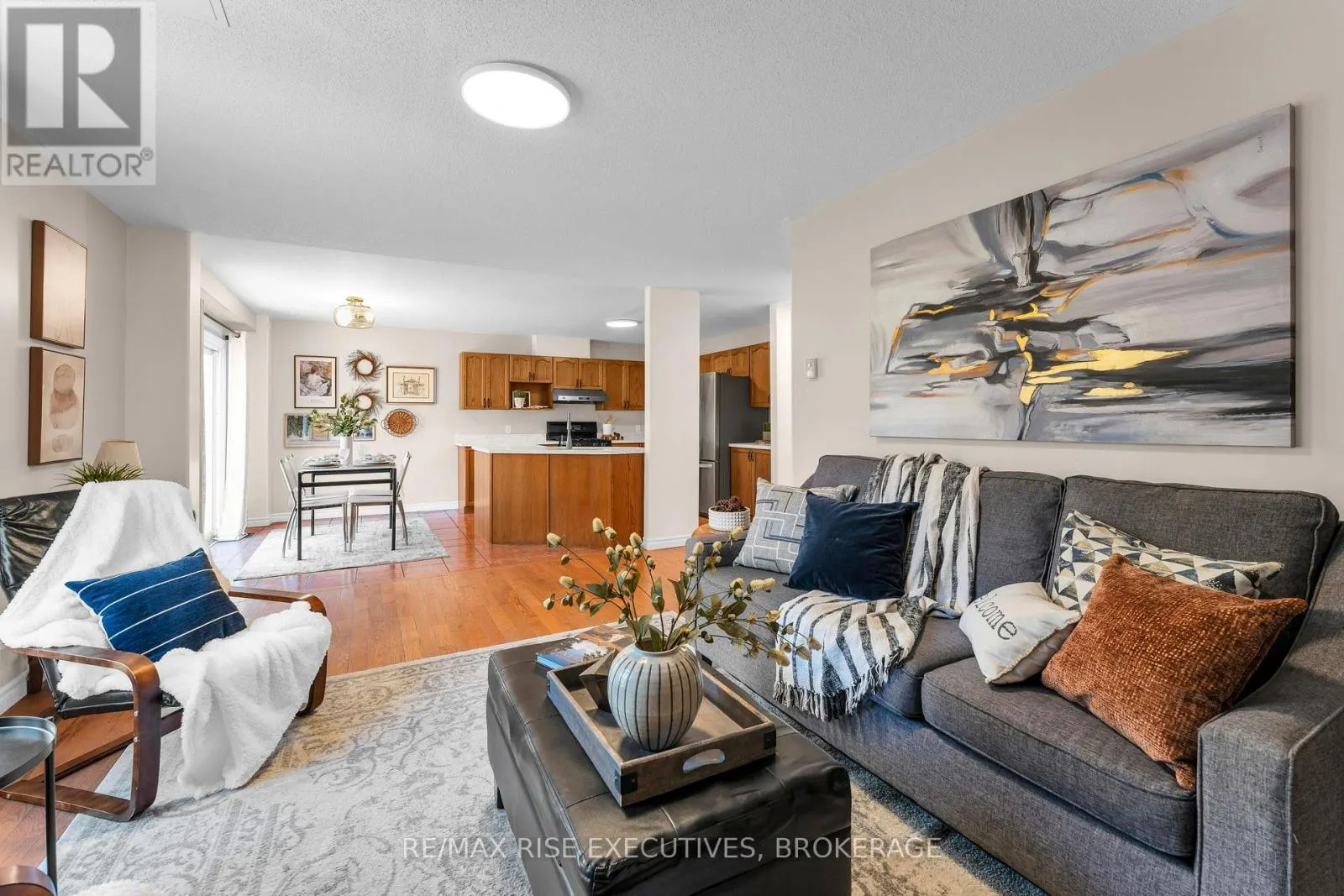 370 COOKE CRESCENT