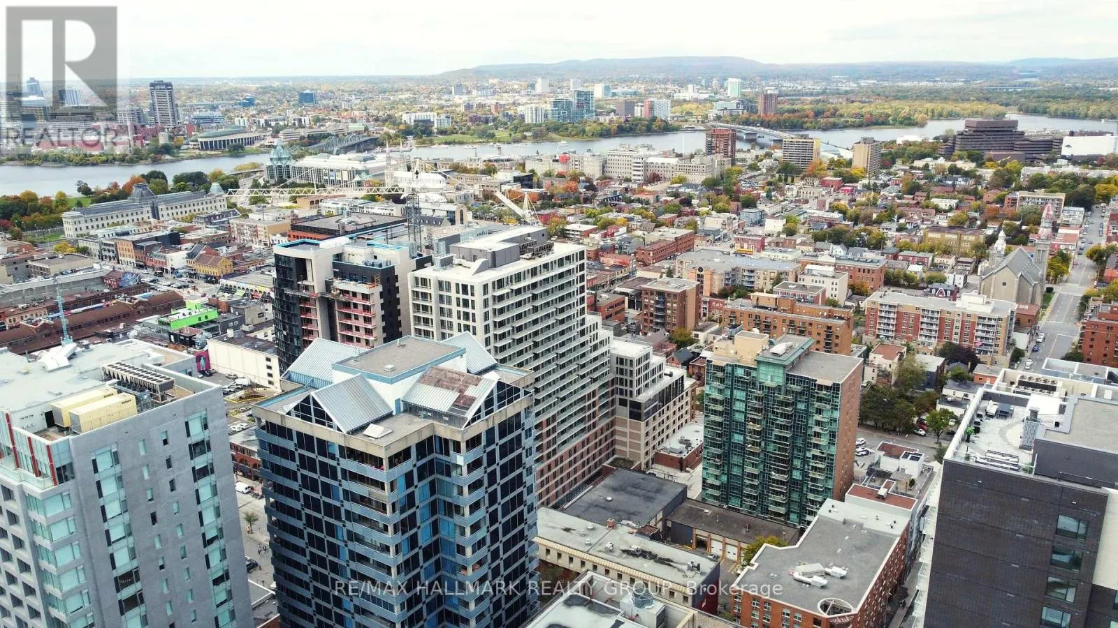 2503 - 160 GEORGE STREET