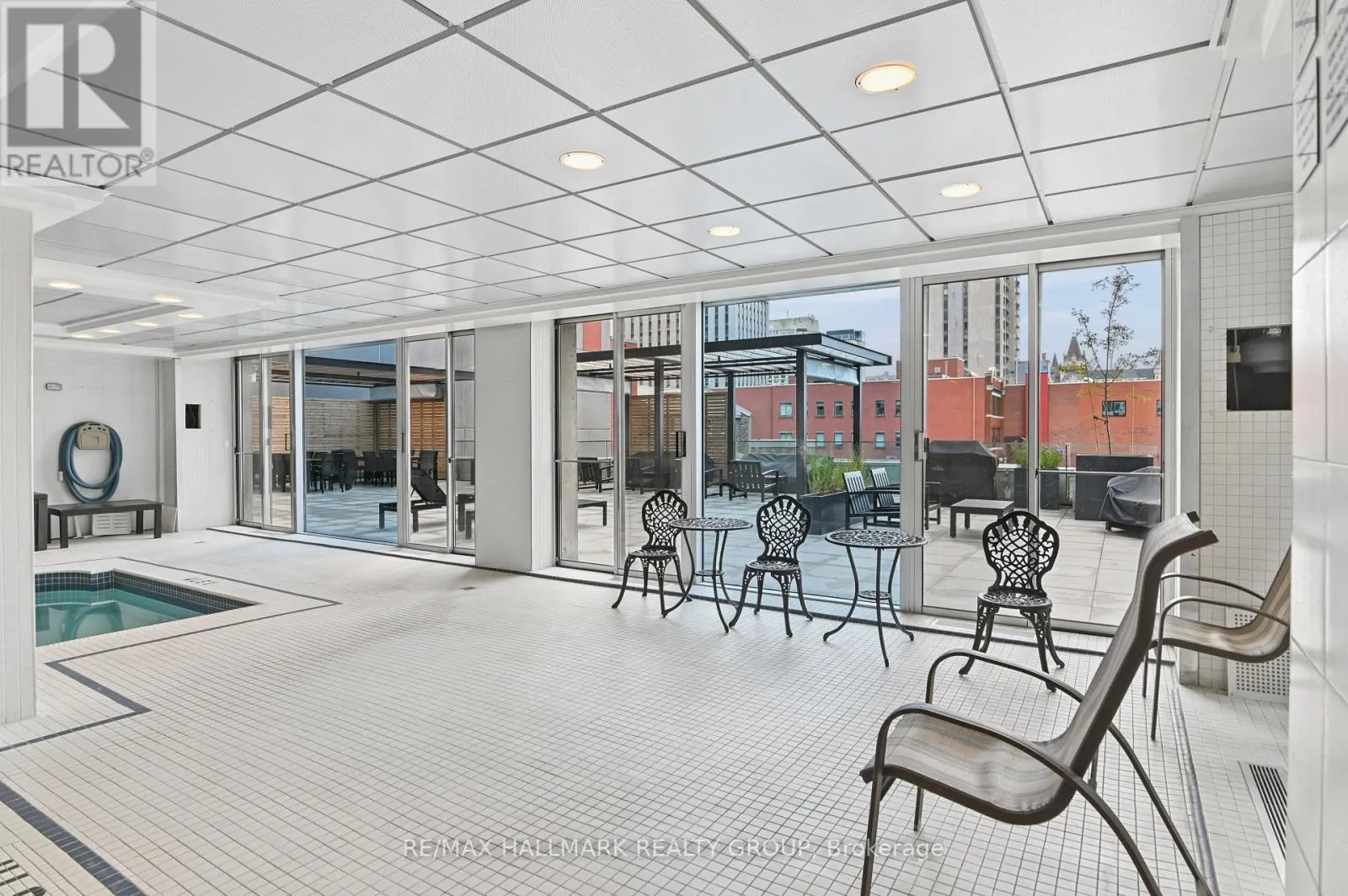 2503 - 160 GEORGE STREET