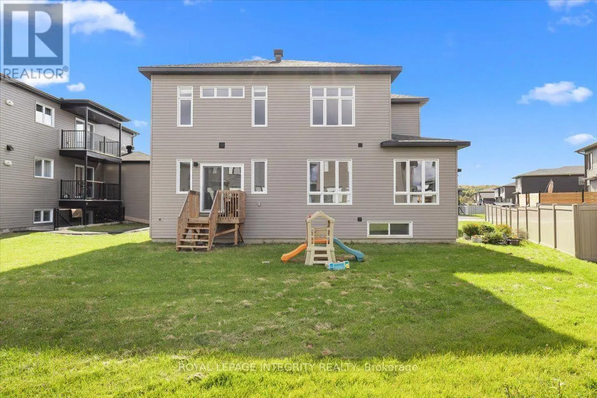 6 RUTILE STREET
