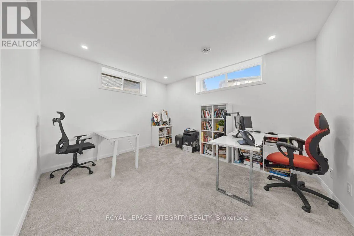 6 RUTILE STREET