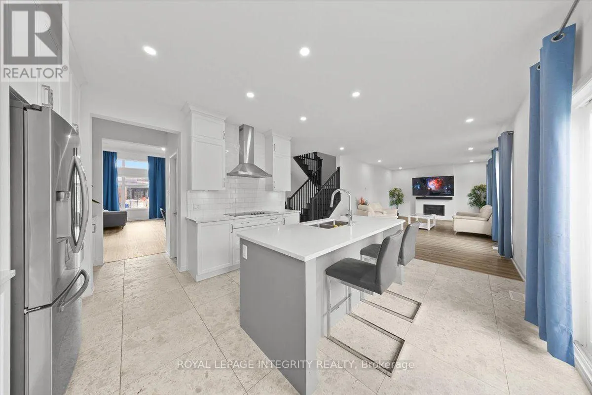 6 RUTILE STREET