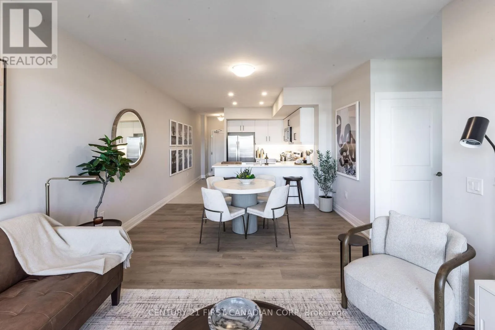 1204 - 4286 KING STREET #1204