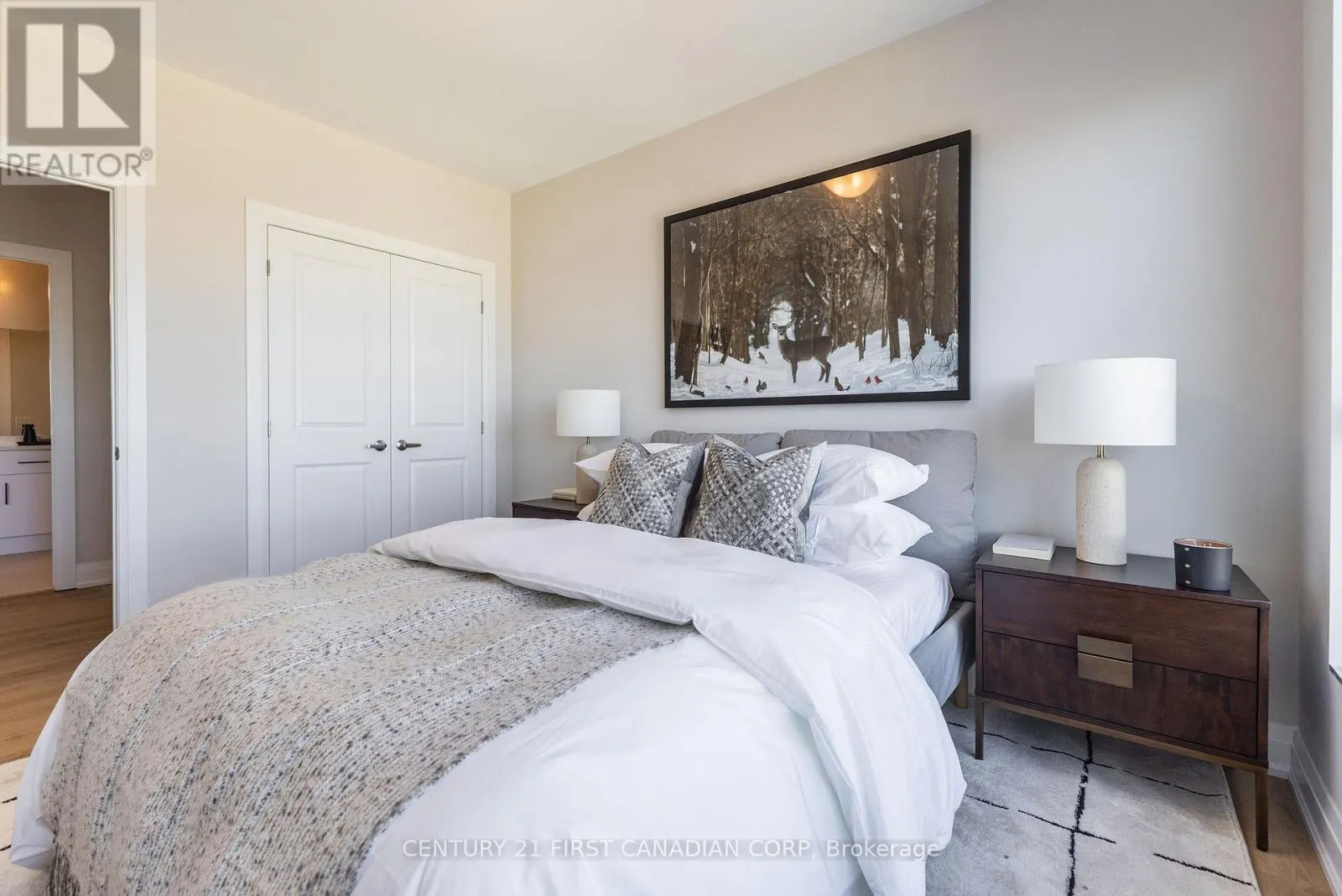 1204 - 4286 KING STREET #1204