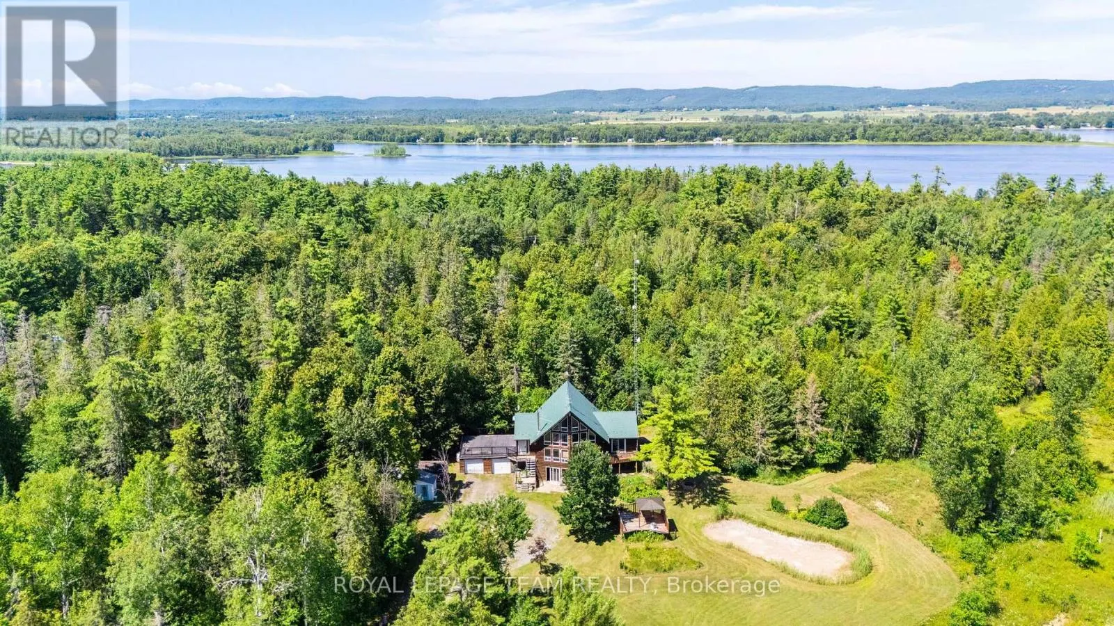 4984 DUNROBIN ROAD