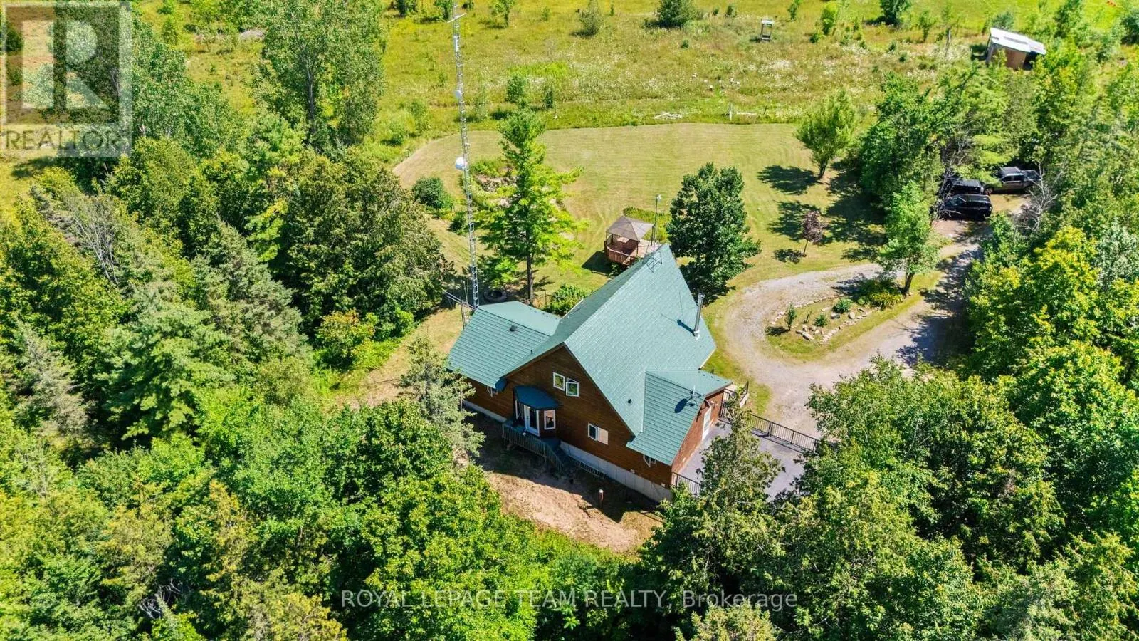 4984 DUNROBIN ROAD