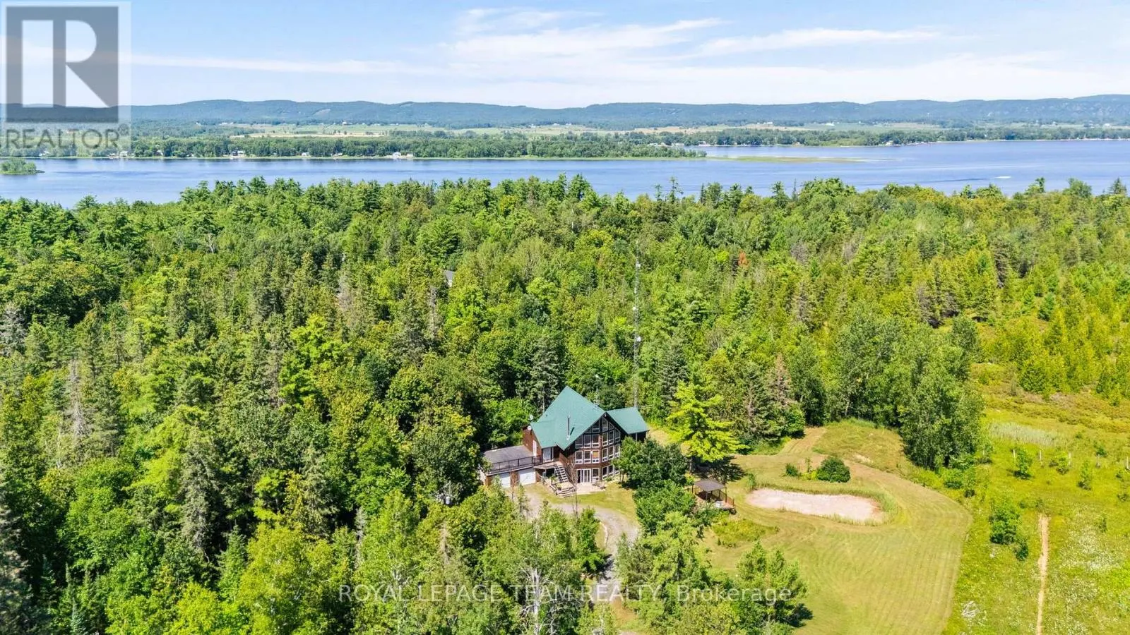 4984 DUNROBIN ROAD