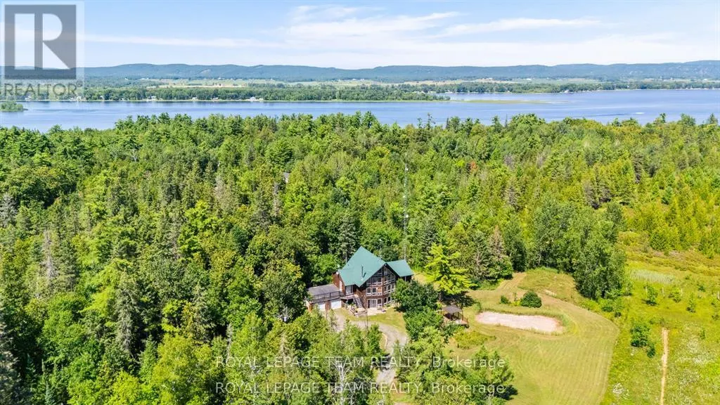 4984 DUNROBIN ROAD