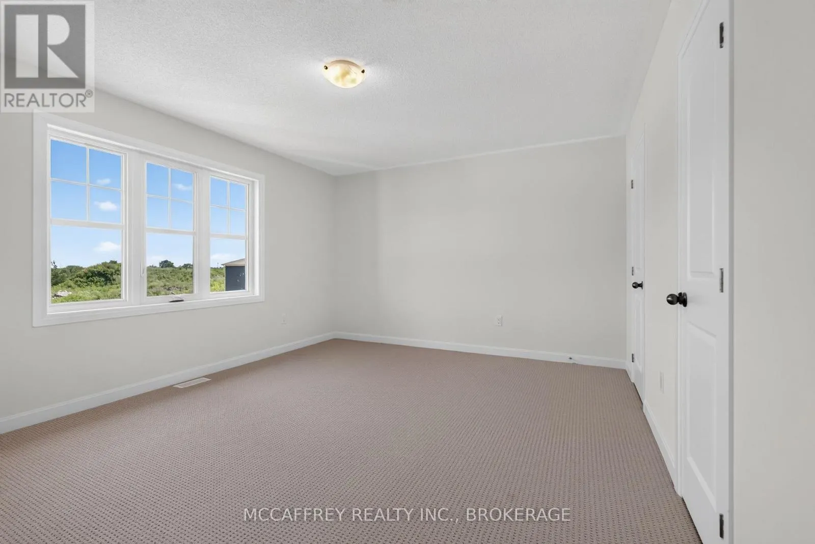 103 GILDERSLEEVE BOULEVARD