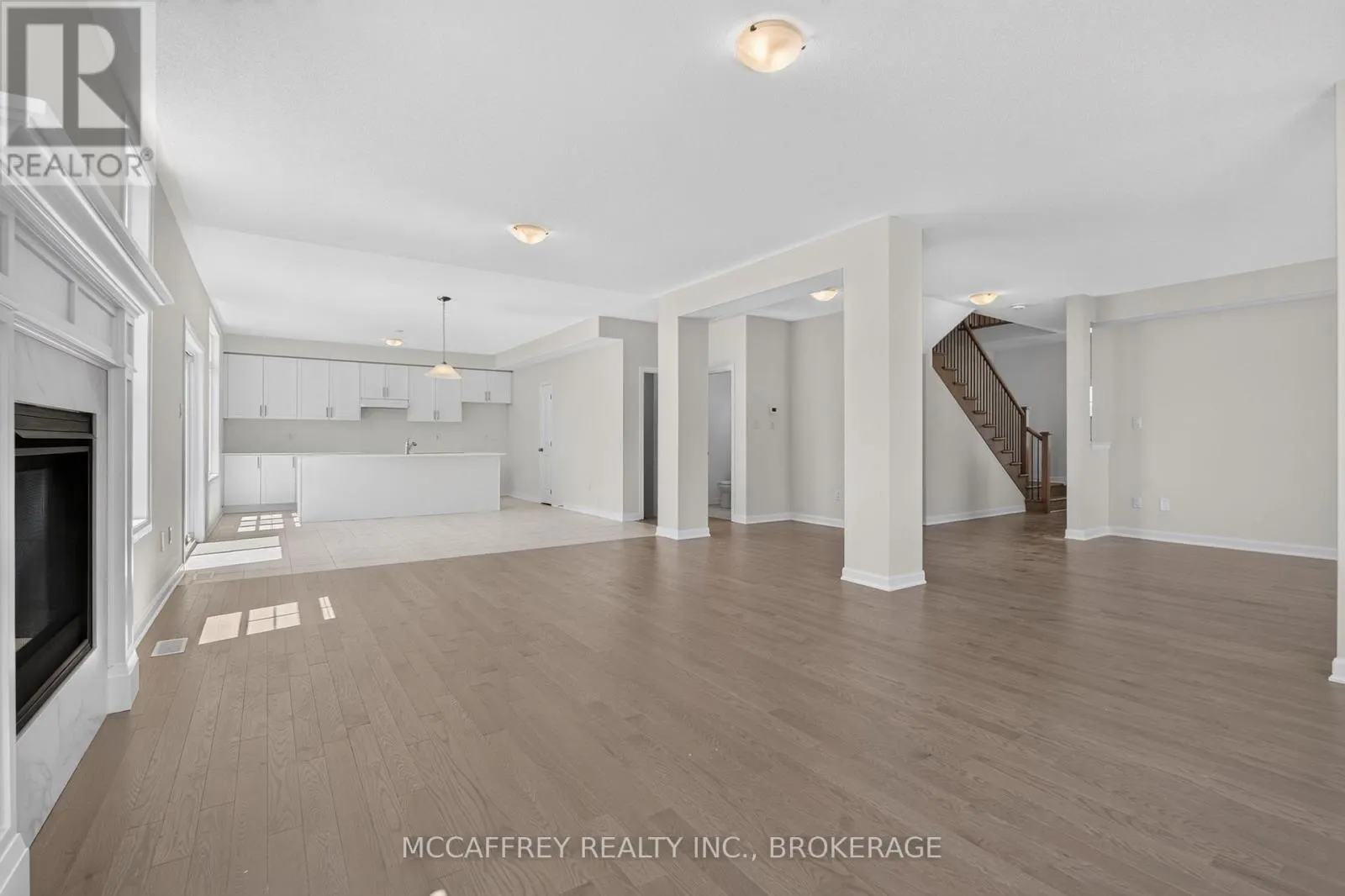 103 GILDERSLEEVE BOULEVARD