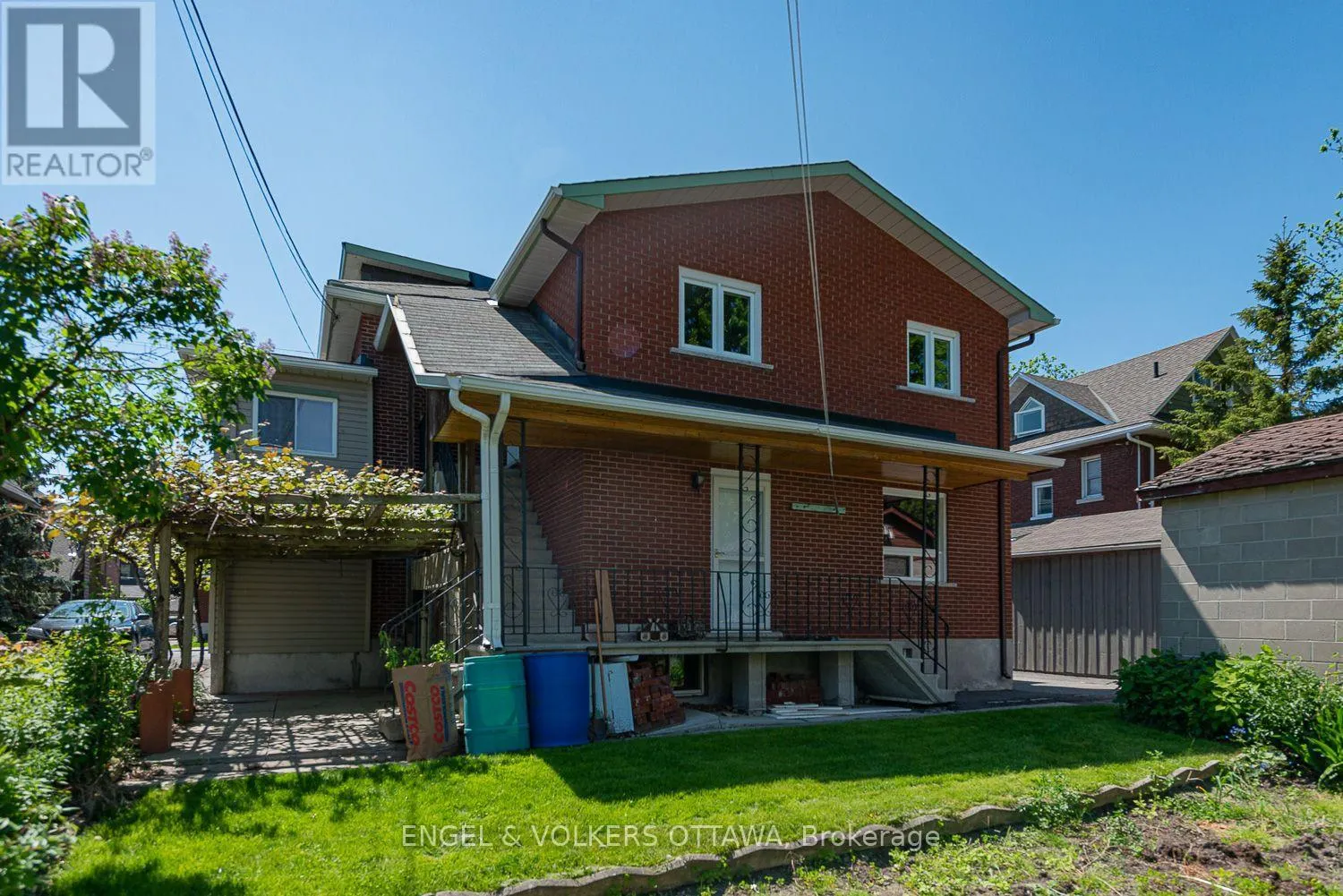 43A CLARENDON AVENUE