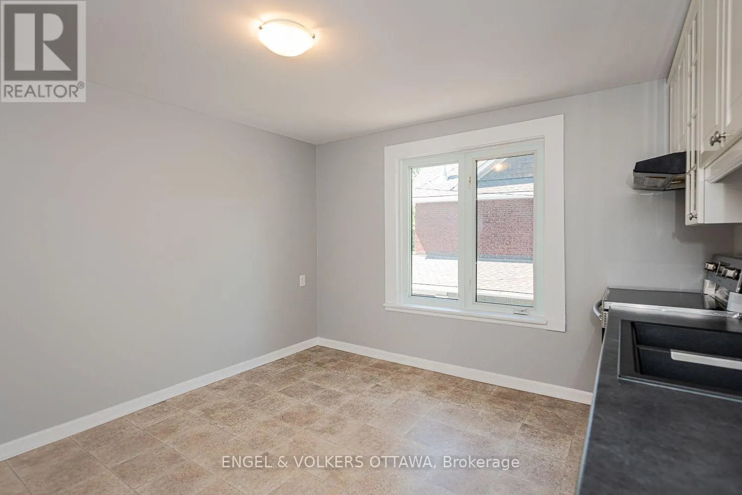 43A CLARENDON AVENUE