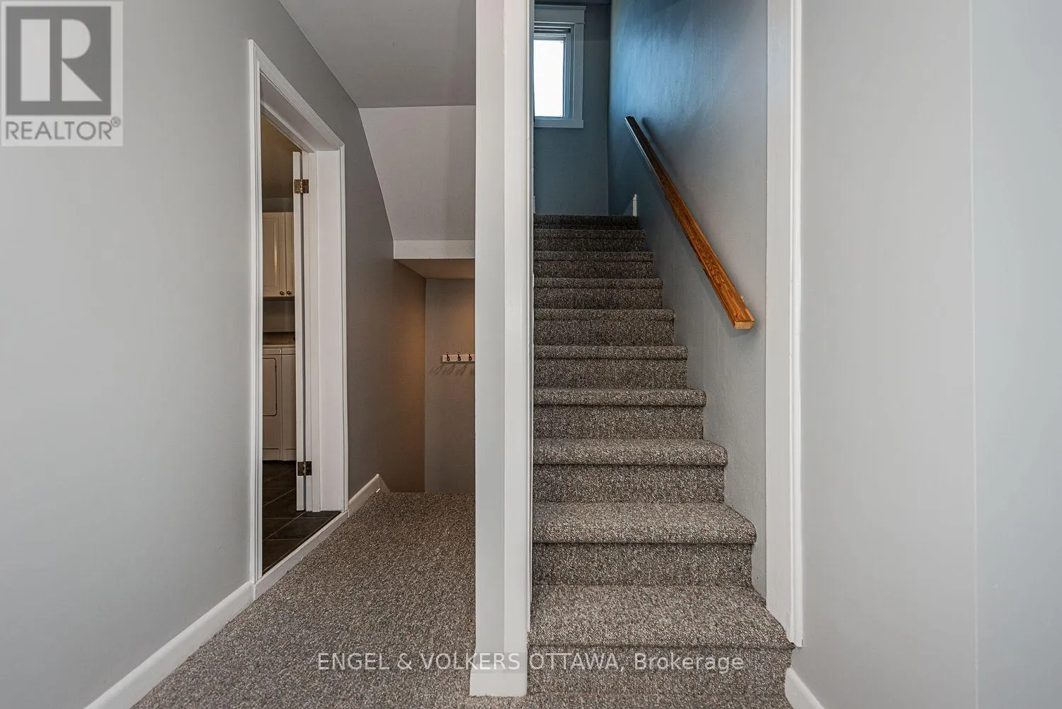 43A CLARENDON AVENUE