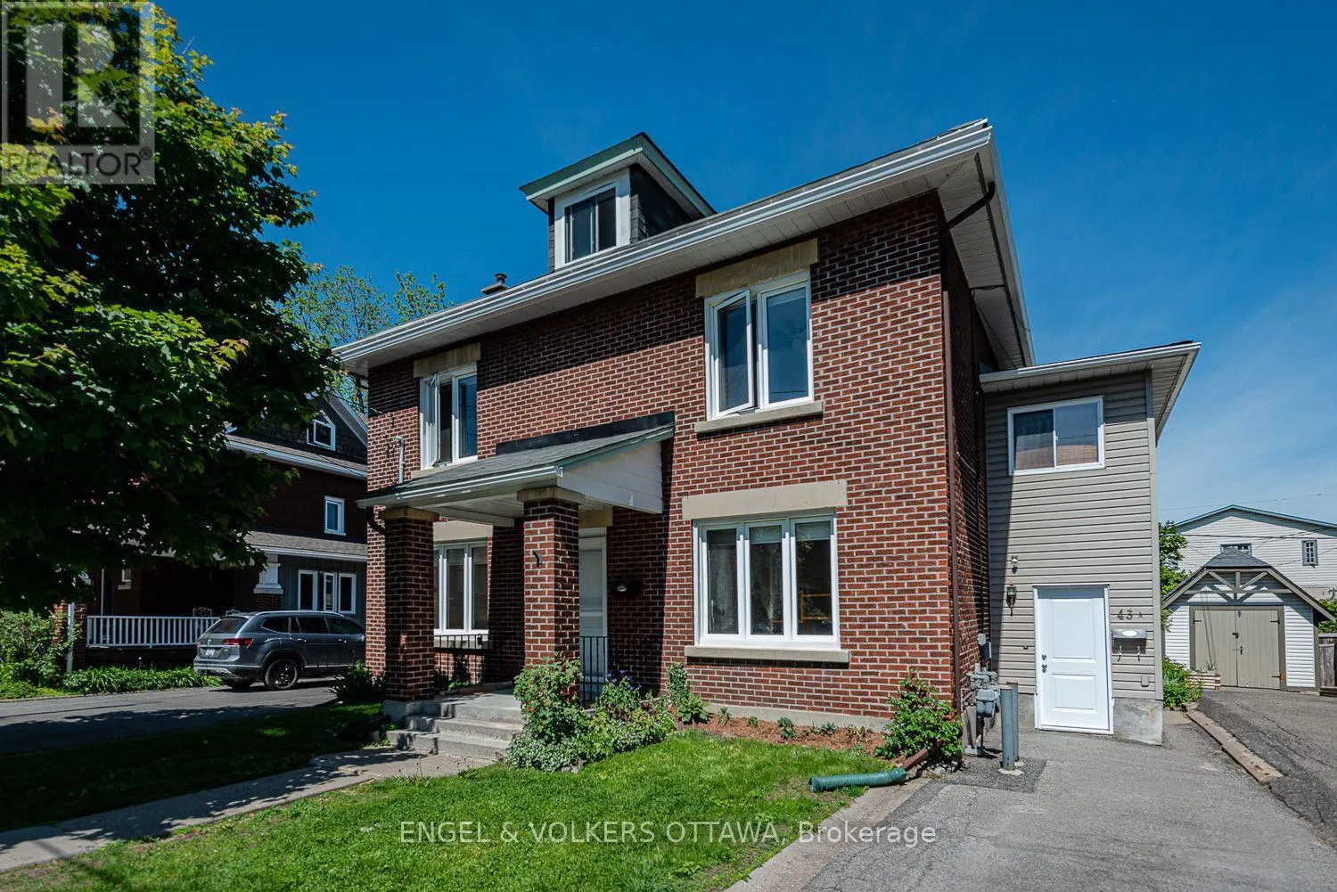 43A CLARENDON AVENUE