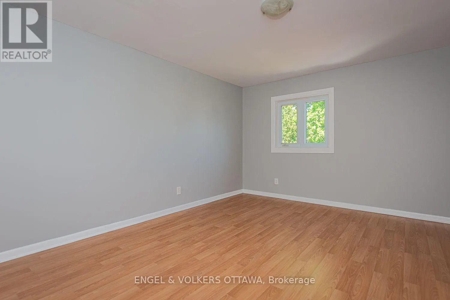 43A CLARENDON AVENUE