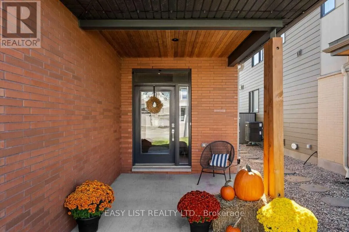 775 CARNELIAN CRESCENT