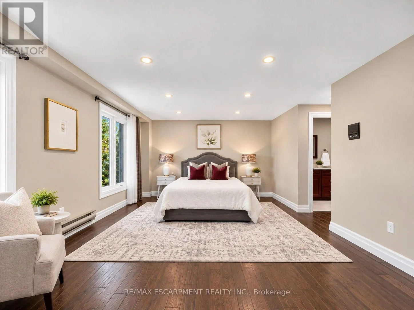 12 SUNDROP COURT