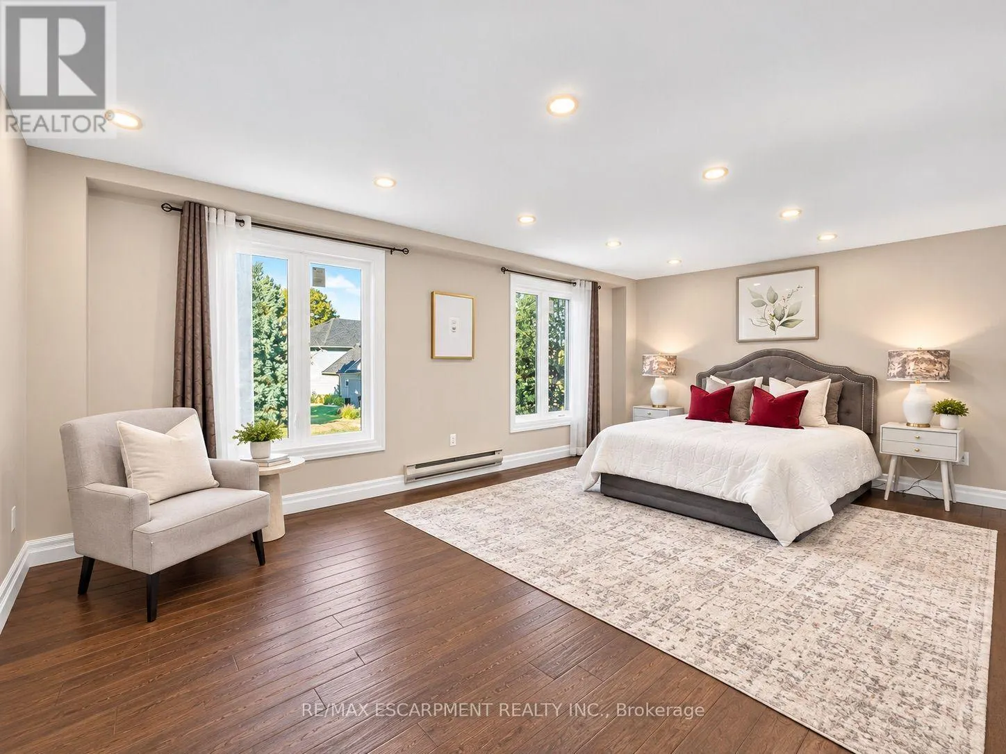 12 SUNDROP COURT
