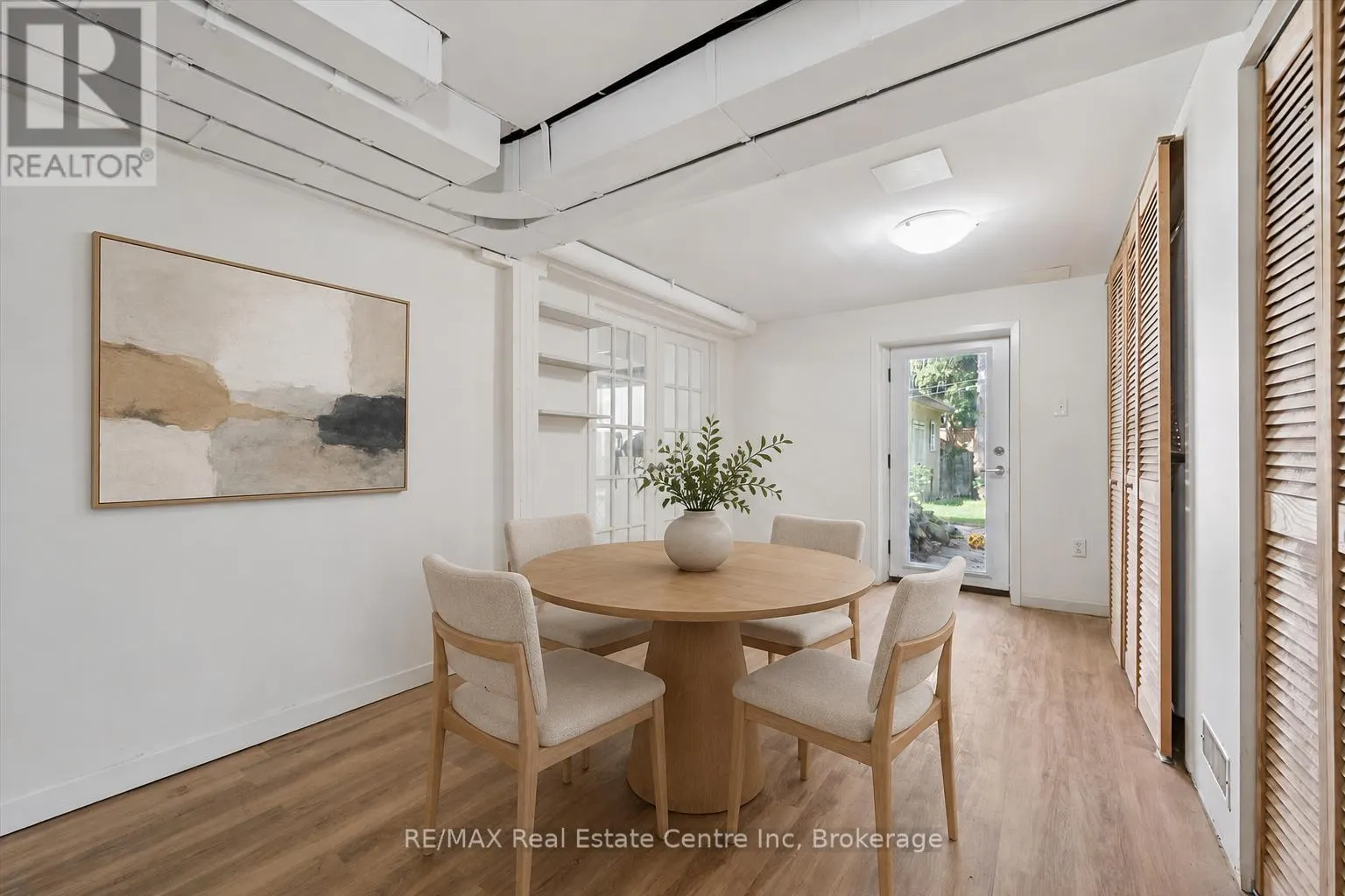 277 KATHLEEN STREET