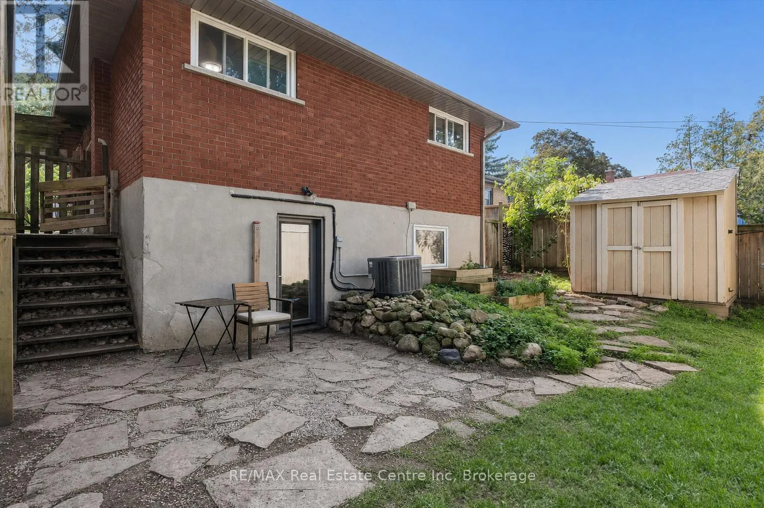 277 KATHLEEN STREET