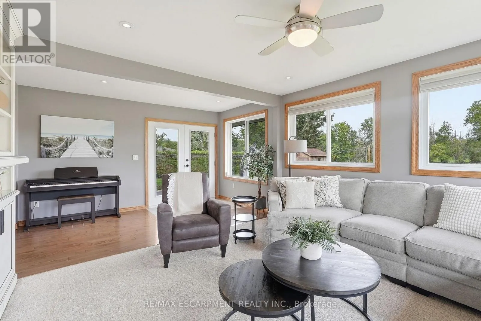 826 MILLGROVE SIDE ROAD