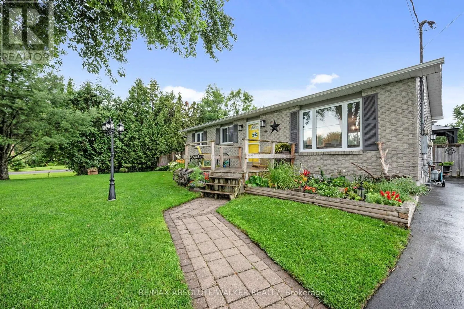 331 WOLFE CRESCENT
