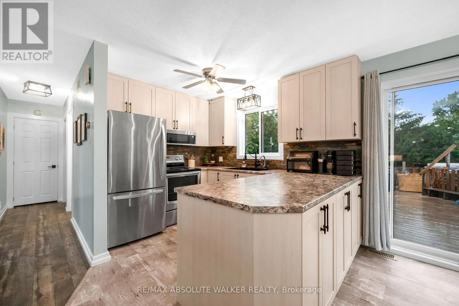 331 WOLFE CRESCENT