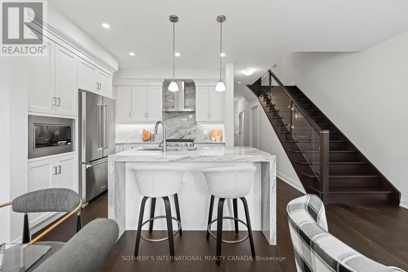 23 - 675 VICTORIA ROAD N